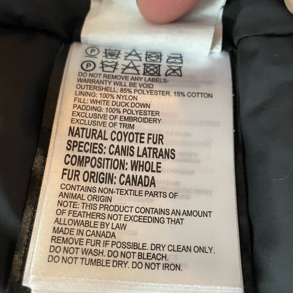 Canada Goose, Camo woman's size M Montebello Parka - Picture 9 of 11